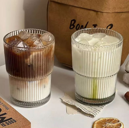 COFFEE CUP WITH LID AND STRAW